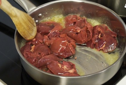 Фото шага рецепта Тарелка паштетов 81089 шаг 2