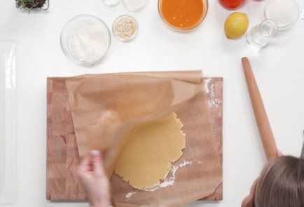 Фото шага рецепта Тарт с хурмой и облепихой 153002 шаг 13  