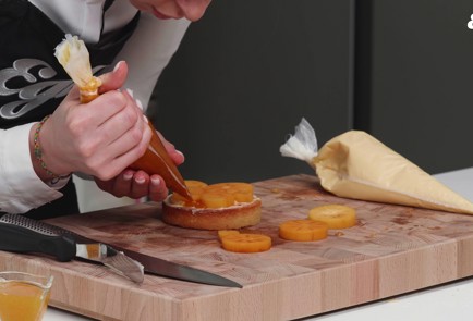 Фото шага рецепта Тарт с хурмой и облепихой 153002 шаг 26  