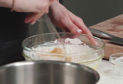 Фото шага рецепта Тарт с хурмой и облепихой 153002 шаг 4  