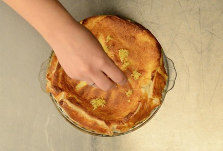 Фото шага рецепта Тарт с рикоттой лимонной цедрой и цукатами 49580 шаг 6  
