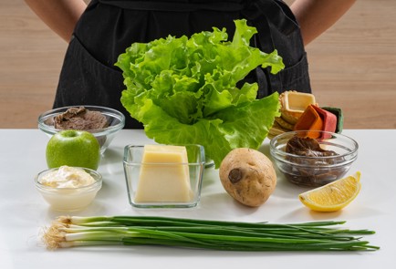 Фото шага рецепта Тарталетки с мясом и солеными грибами 175284 шаг 1  