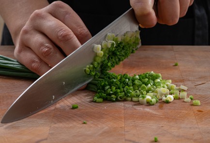 Фото шага рецепта Тарталетки с мясом и солеными грибами 175284 шаг 7  