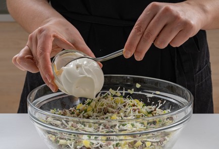 Фото шага рецепта Тарталетки с мясом и солеными грибами 175284 шаг 9  