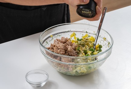 Фото шага рецепта Тарталетки с печенью трески 175283 шаг 10  