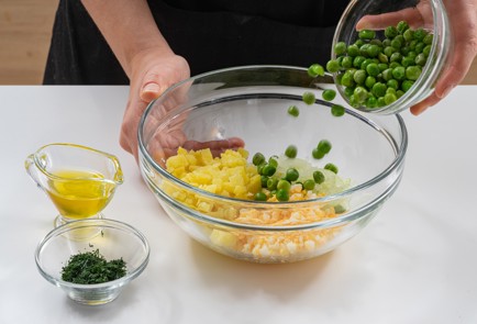 Фото шага рецепта Тарталетки с печенью трески 175283 шаг 9  