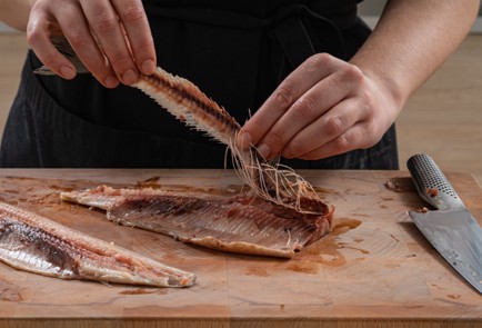 Фото шага рецепта Тарталетки с селедкой и киви 175279 шаг 3  