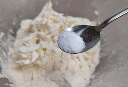 Фото шага рецепта Тарталетки с селедочным маслом 189086 шаг 1  