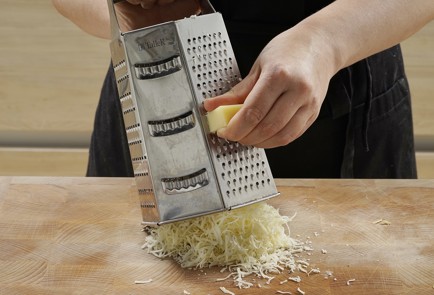 Фото шага рецепта Тарталетки со шпротами 152973 шаг 3  