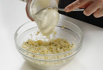 Фото шага рецепта Тарталетки со шпротами 152973 шаг 8  