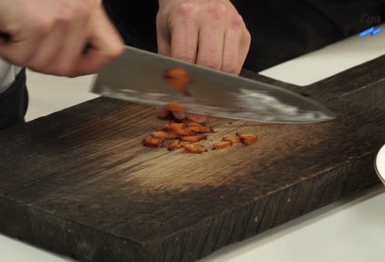 Фото шага рецепта Тартар из авокадо с икрой воблы 126252 шаг 2  