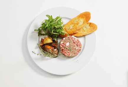 Фото шага рецепта Тартар из говядины с каперсами 30398 шаг 7  