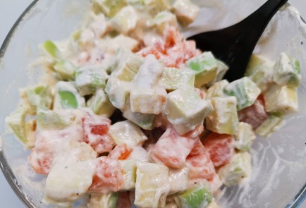 Фото шага рецепта Тартар из лосося и авокадо 175663 шаг 9