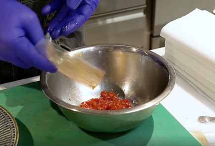 Фото шага рецепта Тартар из вяленого арбуза 139797 шаг 3