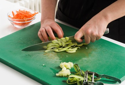 Фото шага рецепта Тайский салат с жареным тофу 152047 шаг 4  