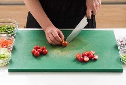 Фото шага рецепта Тайский салат с жареным тофу 152047 шаг 7  