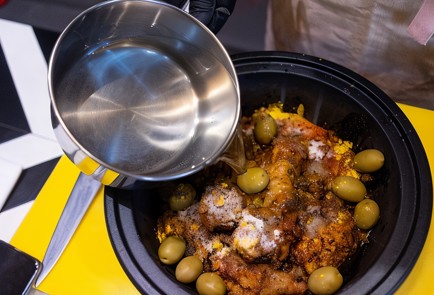 Фото шага рецепта Тажин с курицей и солеными лимонами 138584 шаг 7  