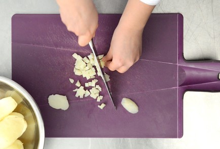 Фото шага рецепта Тефтели из трески 47435 шаг 3  