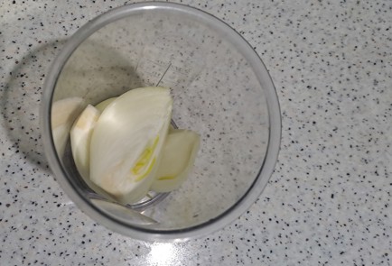 Фото шага рецепта Тефтели из свиного фарша в духовке 188599 шаг 3