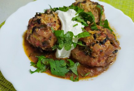 Фото шага рецепта Тефтели в томатном соусе с пряными травами 189745 шаг 11  