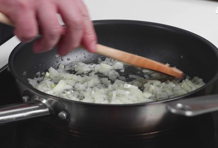 Фото шага рецепта Тефтели в томатном соусе 175378 шаг 4  