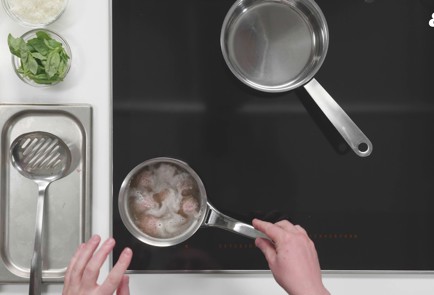 Фото шага рецепта Тефтели в томатном соусе 175378 шаг 7  