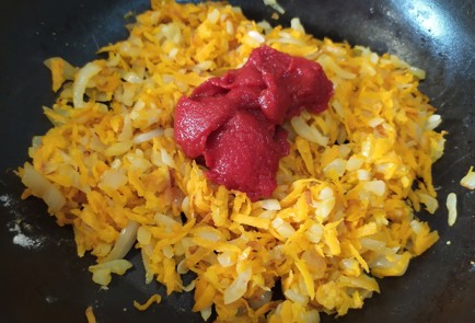 Фото шага рецепта Тефтели в томатном соусе 190092 шаг 7  