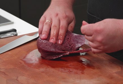 Фото шага рецепта Телячья печень с пряной грушей 174363 шаг 2  