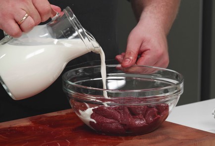 Фото шага рецепта Телячья печень с пряной грушей 174363 шаг 3  