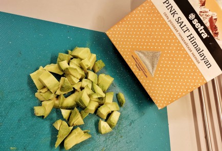 Фото шага рецепта Телячья печень со сметаной и овощами 140447 шаг 6  