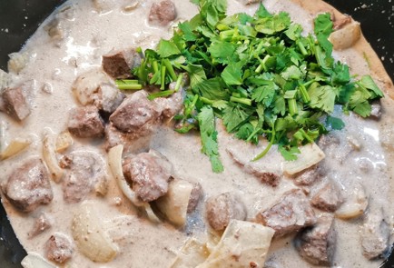 Фото шага рецепта Телячья печень в сметане 174736 шаг 10  