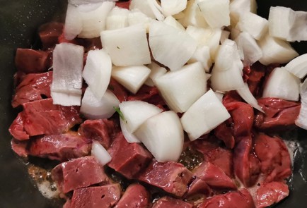 Фото шага рецепта Телячья печень в сметане 174736 шаг 4  