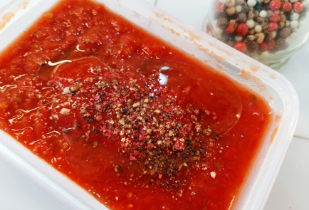 Фото шага рецепта Телячья печень в томатном соусе 186553 шаг 3  