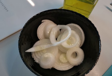 Фото шага рецепта Телячья печень 190478 шаг 1  