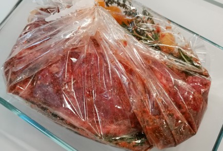 Фото шага рецепта Телячья шея в духовке 175602 шаг 11  