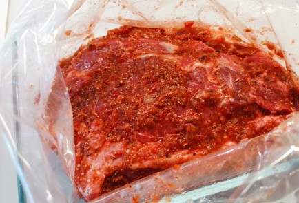 Фото шага рецепта Телячья шея в духовке 175602 шаг 7  