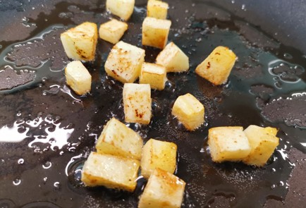 Фото шага рецепта Темный куриный суп 187363 шаг 10  