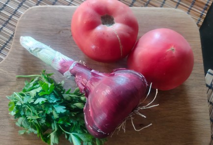 Фото шага рецепта Теплый салат из печеных и свежих овощей 174246 шаг 6  