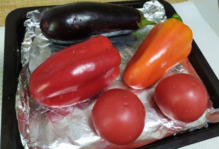 Фото шага рецепта Теплый салат с овощами 190689 шаг 1  