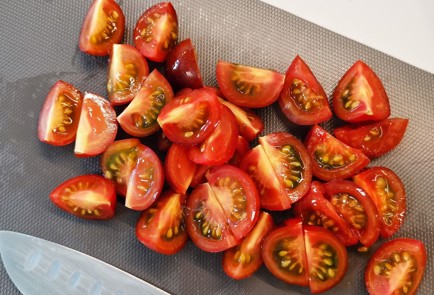 Фото шага рецепта Теплый салат с запеченным редисом 173420 шаг 6  