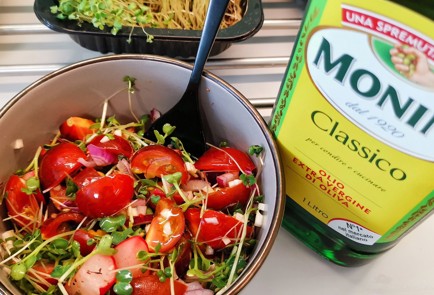 Фото шага рецепта Теплый салат с запеченным редисом 173420 шаг 9  