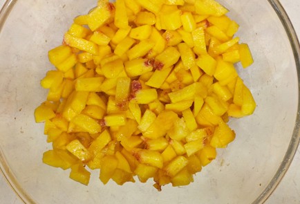 Фото шага рецепта Тертый пирог с фруктами 186975 шаг 3