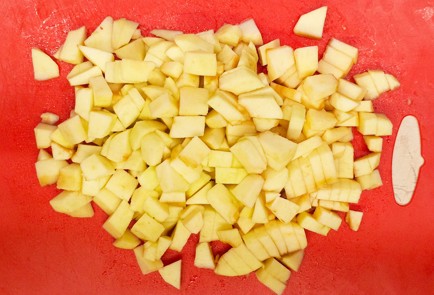 Фото шага рецепта Тертый пирог с фруктами 186975 шаг 4