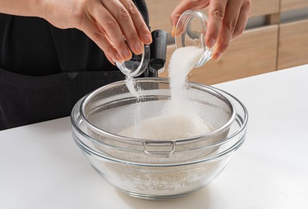 Фото шага рецепта Тертый пирог со сливами 174365 шаг 2  