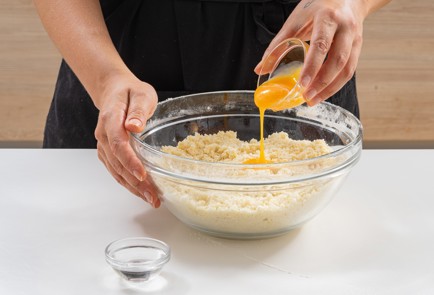 Фото шага рецепта Тертый пирог со сливами 174365 шаг 5  