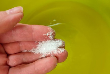 Фото шага рецепта Тесто на сыворотке 188840 шаг 4  