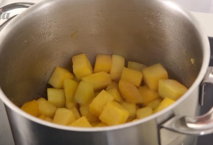 Фото шага рецепта Тыквенный суп со вкусом карри 34537 шаг 2  