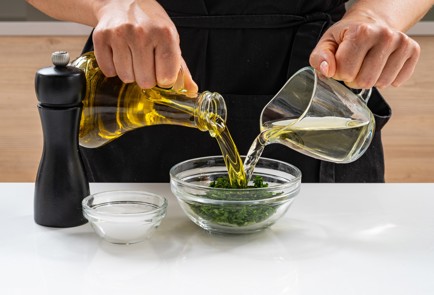 Фото шага рецепта Тилапия в духовке с белым вином 186444 шаг 3  