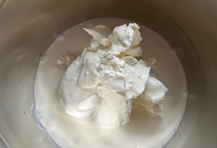 Фото шага рецепта Тирамису с бисквитом 174855 шаг 3  