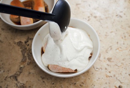 Фото шага рецепта Быстрый тирамису с малиной и мятой 30414 шаг 4  